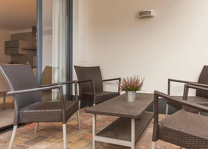 Ostseebad, Sellin, Ferienwohnung, Villa Baltic شقة Sellin (Rugen)